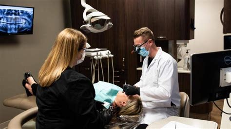 Highly rated dentists near me - Dr. Kenneth E. Pyle. General Dentistry. 27. 121 S Orange Ave Ste 1170N, Orlando, FL 32801 3.24 miles. Kenneth Pyle D.D.S. Dr. Kenneth Pyle is a pioneer in the dental field. He was the first dentist to bring Cerec technology to Orlando. He is also one of the top InvisAlign providers.
